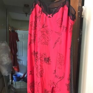 Women’s sleep wear